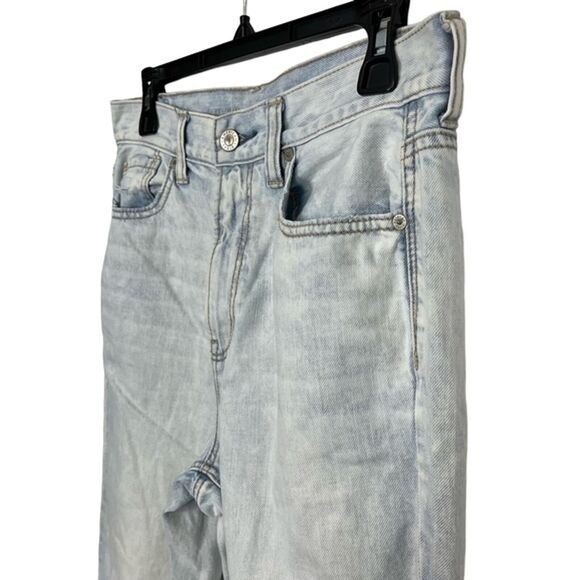 AMERICAN EAGLE MOM JEAN High Rise Distressed Light Blue Wash Raw Hem Jeans sz 4 - Picture 7 of 16